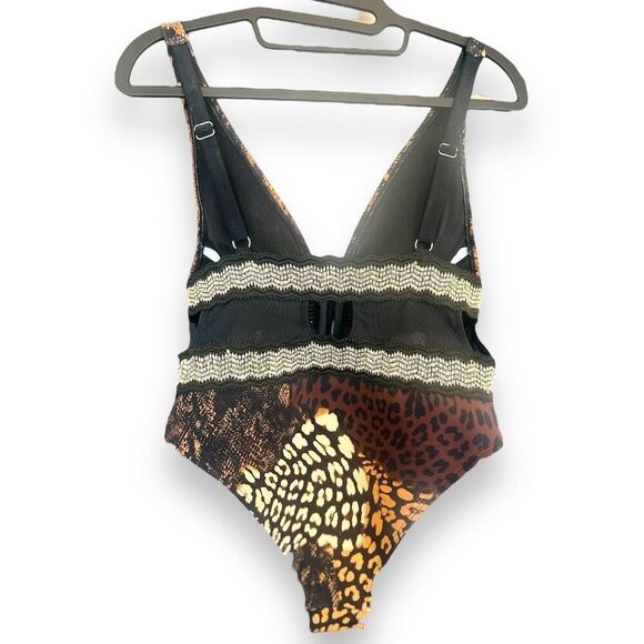 River Island - Womens Brown Animal Print Plunge One Piece Swimsuit - Picture 5 of 11